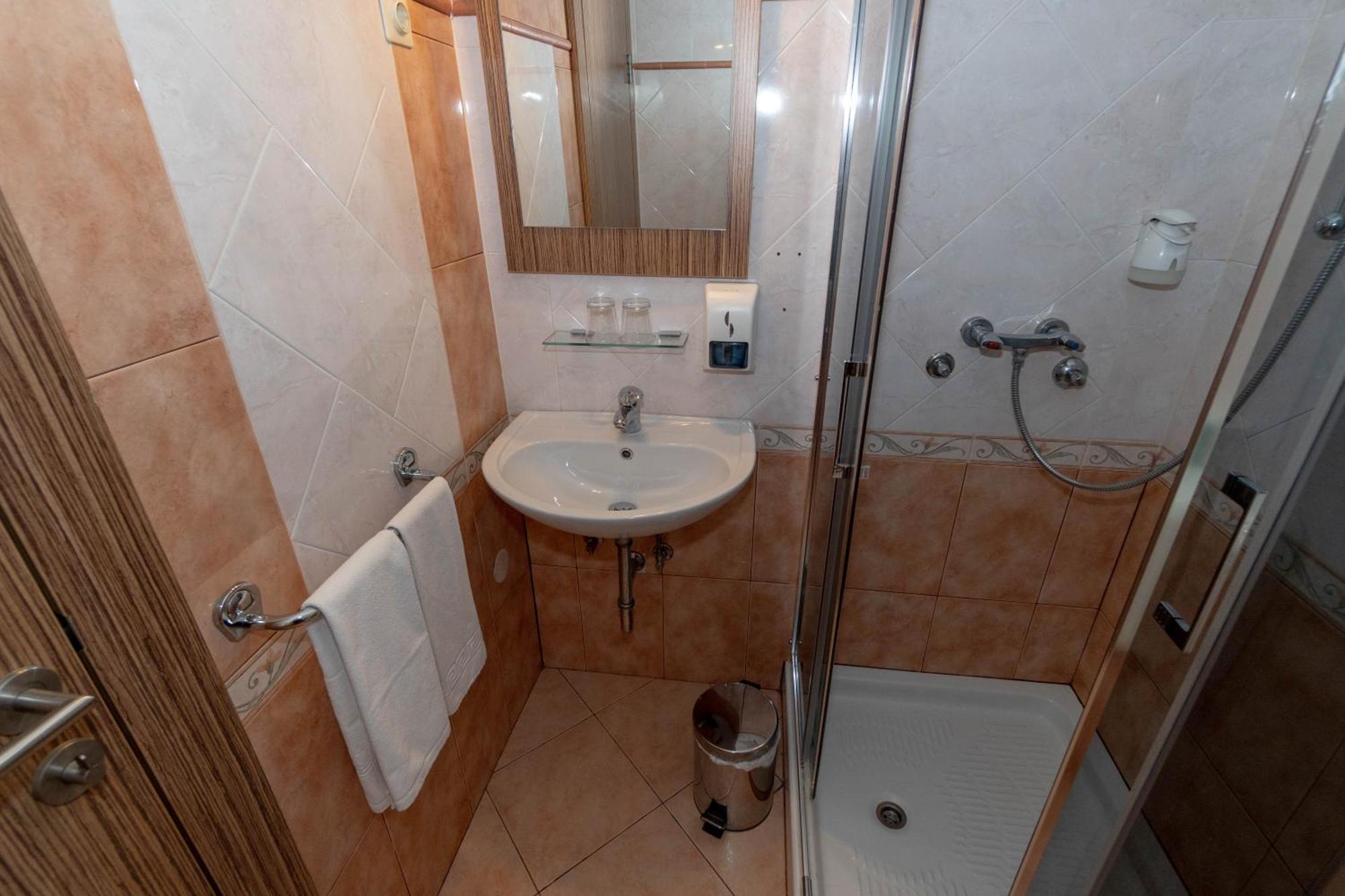Hotel Paquito Nova Gorica Esterno foto
